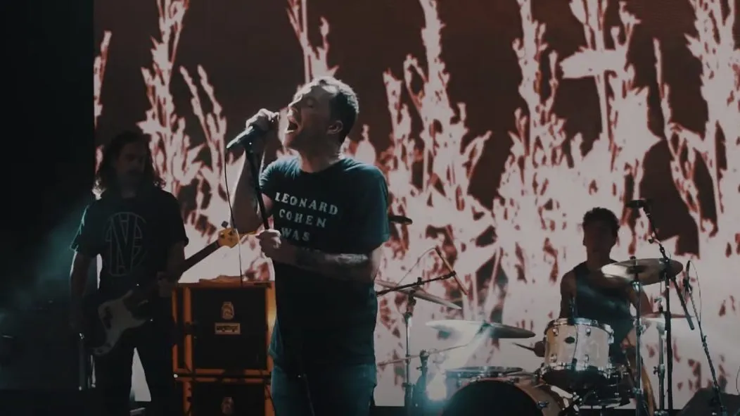 COM VÁRIOS SÓIS VOCÊ ILUMINA O CAMINHO